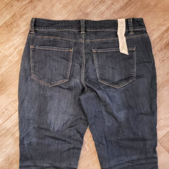 NWT Ann Taylor Modern Slim Boyfriend Jeans 8 - Picture 5 of 9